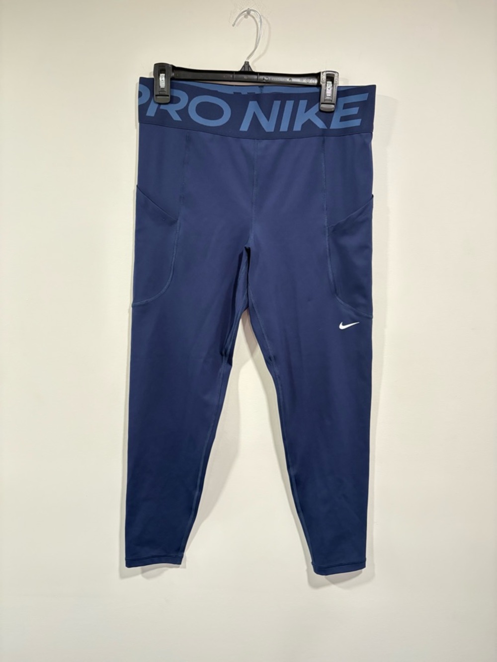 Nike Women's Pro Sculpt High-Waisted 7/8 Leggings with Pockets - Navy - Picture 2 of 7